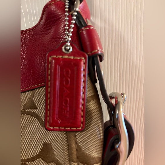 Coach Zoe Hobo Red and Tan/Brown Signature Shoulder Bag - very clean! - Picture 3 of 10